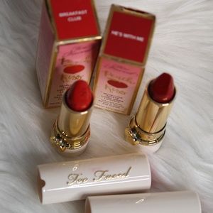 Too Faced Peach Kiss Moisture Matte LW Lipstick